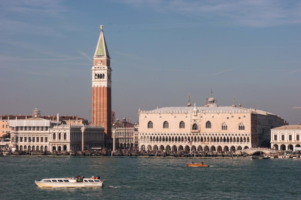 Armonie Di Casa, Vicino A San Marco Apartment เวนิส ภายนอก รูปภาพ